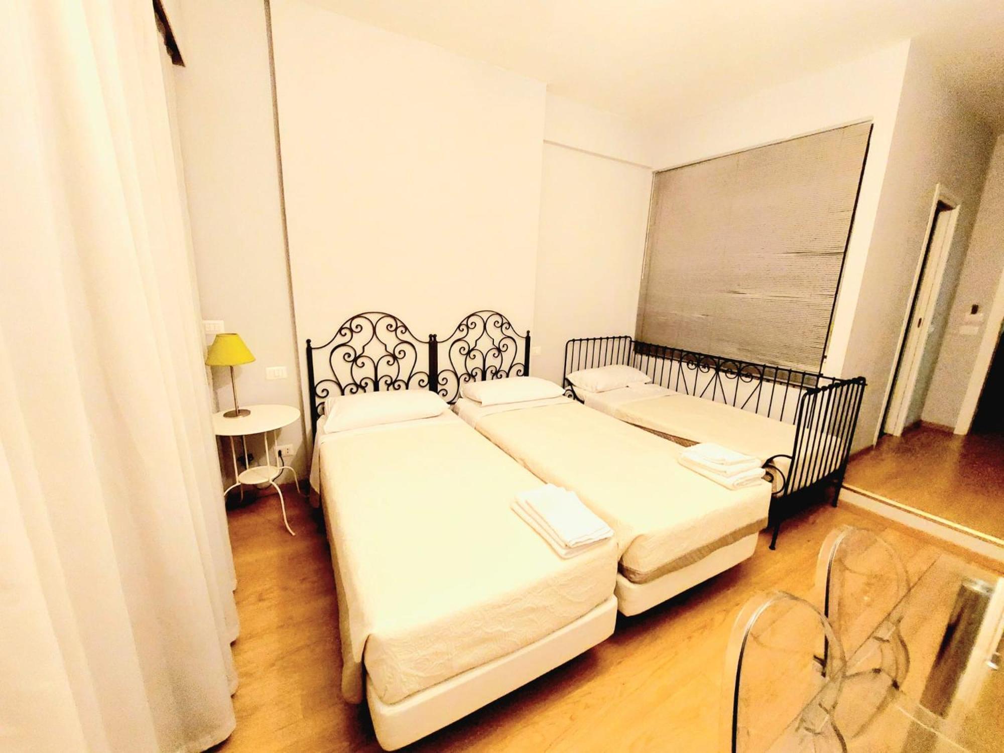 Vanity Apartment - 4 Bedrooms With 4 Bathrooms - Ac & Wifi Roma Dış mekan fotoğraf