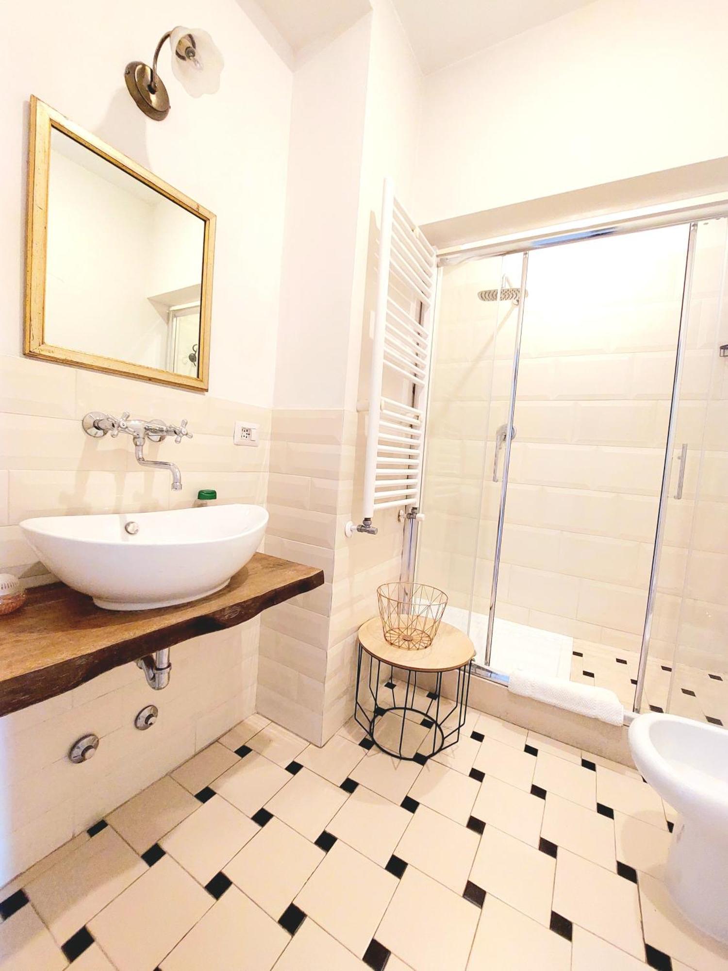 Vanity Apartment - 4 Bedrooms With 4 Bathrooms - Ac & Wifi Roma Dış mekan fotoğraf