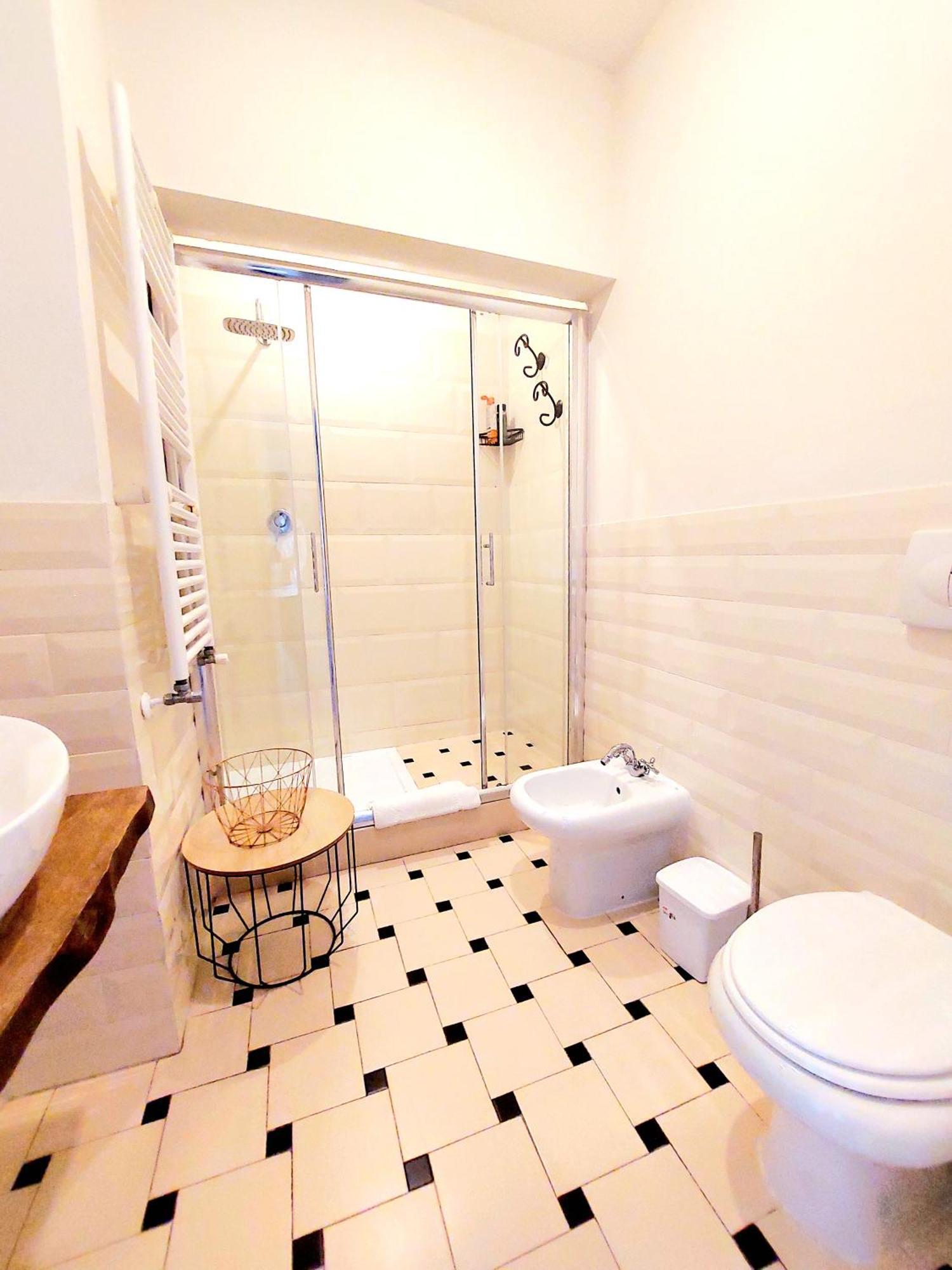 Vanity Apartment - 4 Bedrooms With 4 Bathrooms - Ac & Wifi Roma Dış mekan fotoğraf